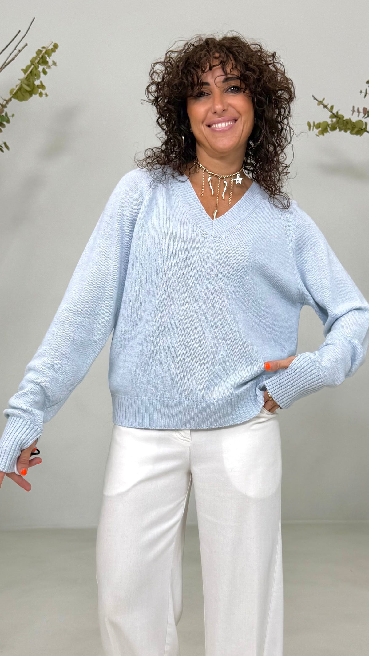 MAGLIA QUADRATA SCOLLO A V IN MISTO CASHMERE