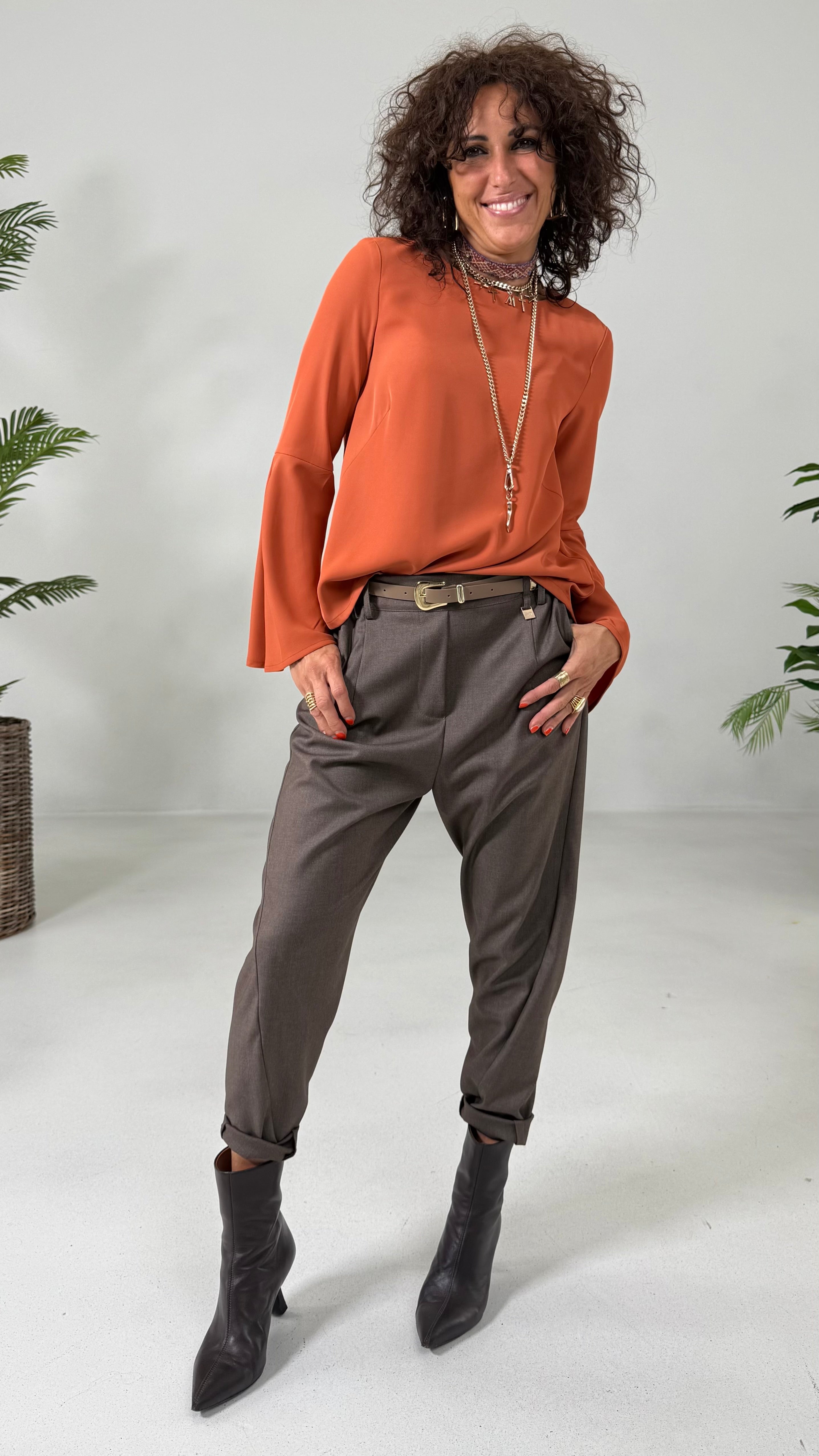 CAMICIA IN CADY FLUIDO CON MANICHE SVASATE