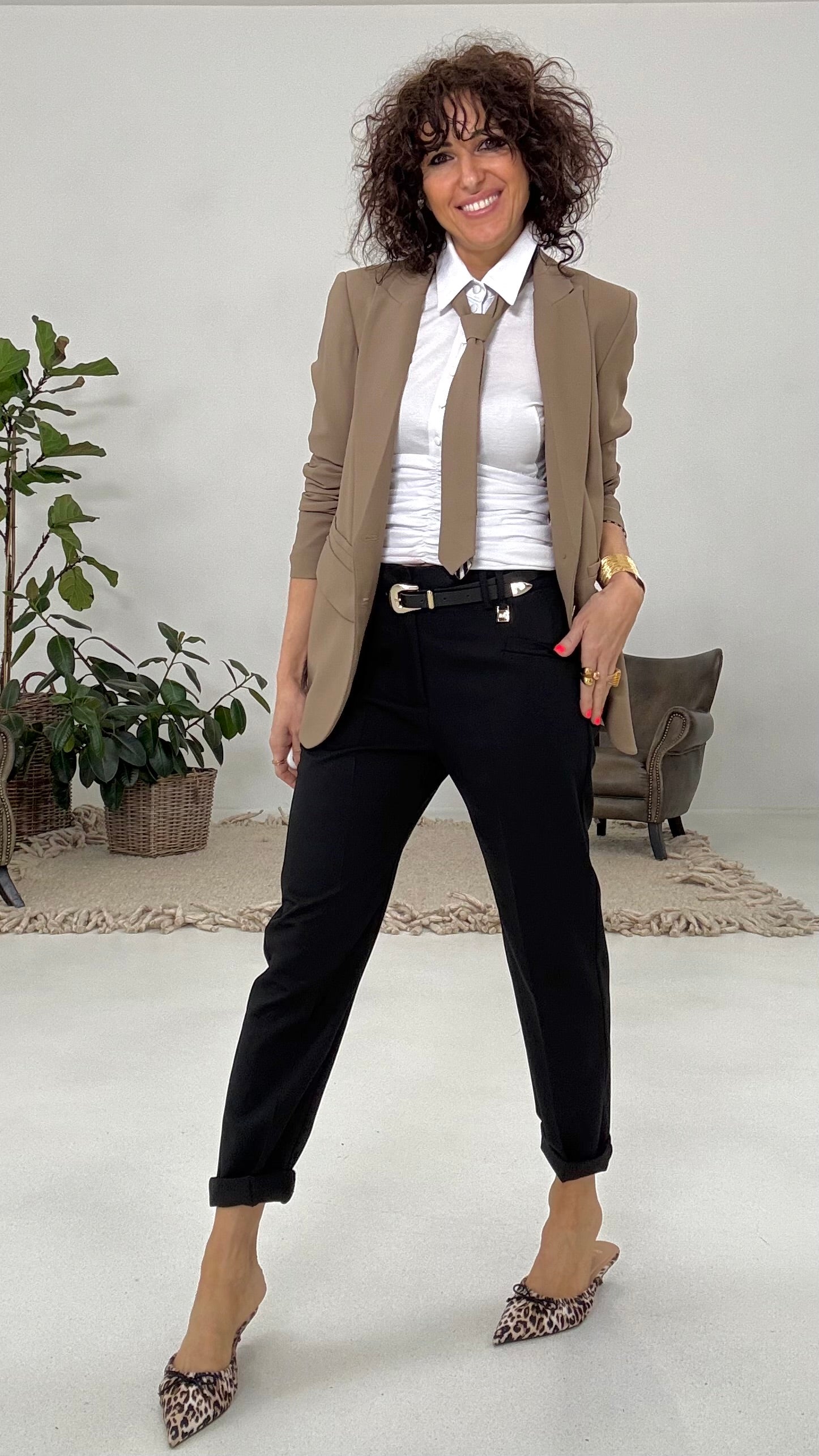 817 P25 NERO BAGGY BASIC IN TESSUTO FLUIDO CONFORT