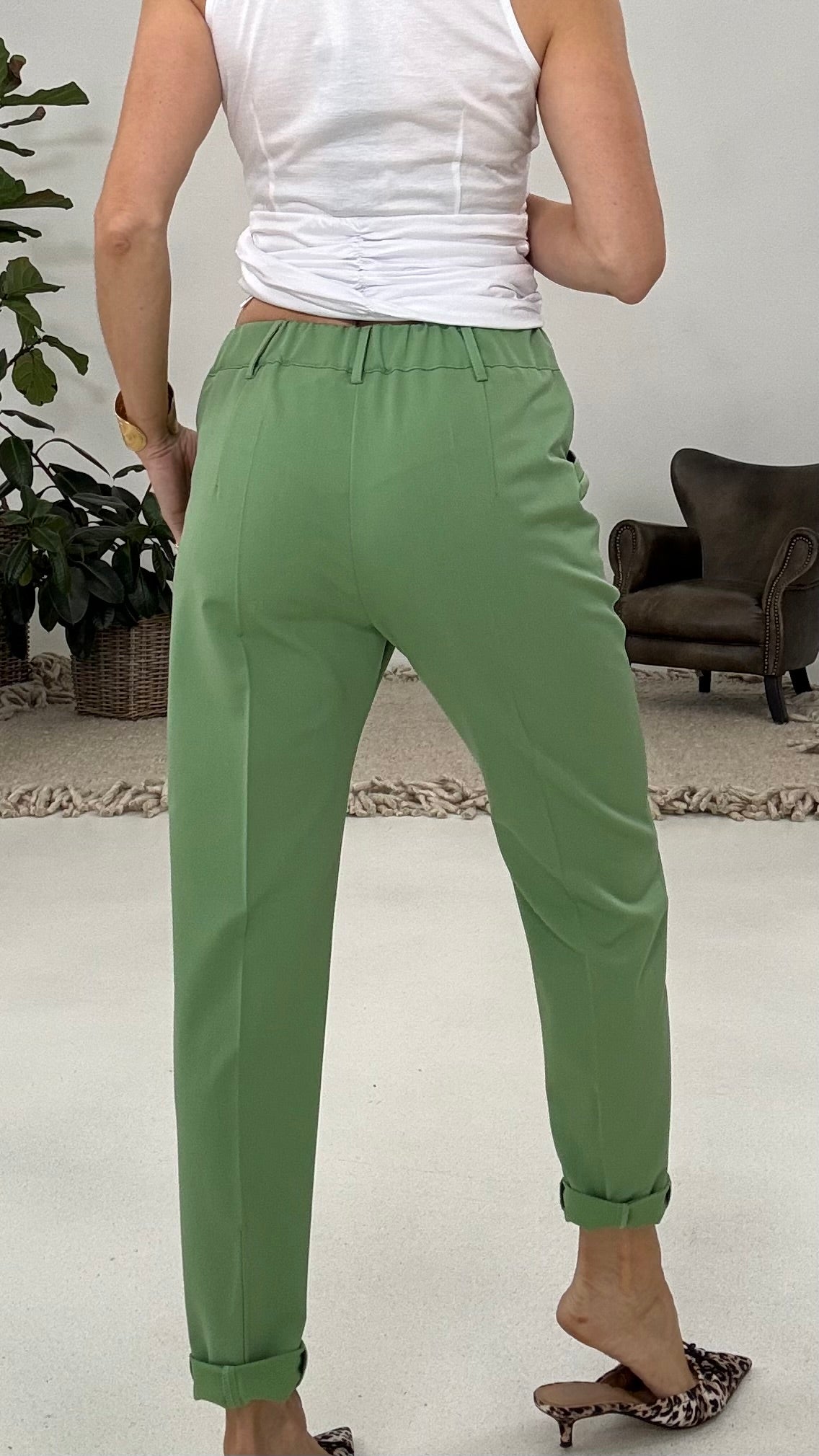 817 P25 VERDE FELCE BAGGY BASIC IN TESSUTO FLUIDO CONFORT
