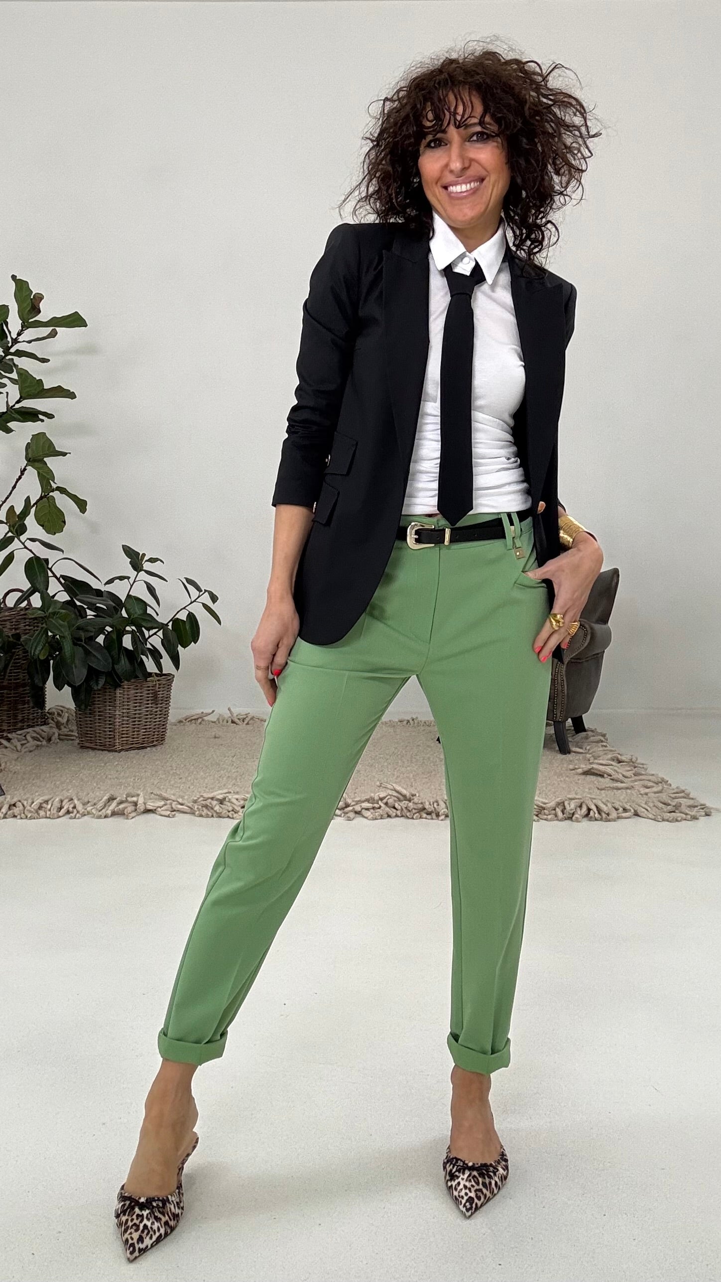 817 P25 VERDE FELCE BAGGY BASIC IN TESSUTO FLUIDO CONFORT