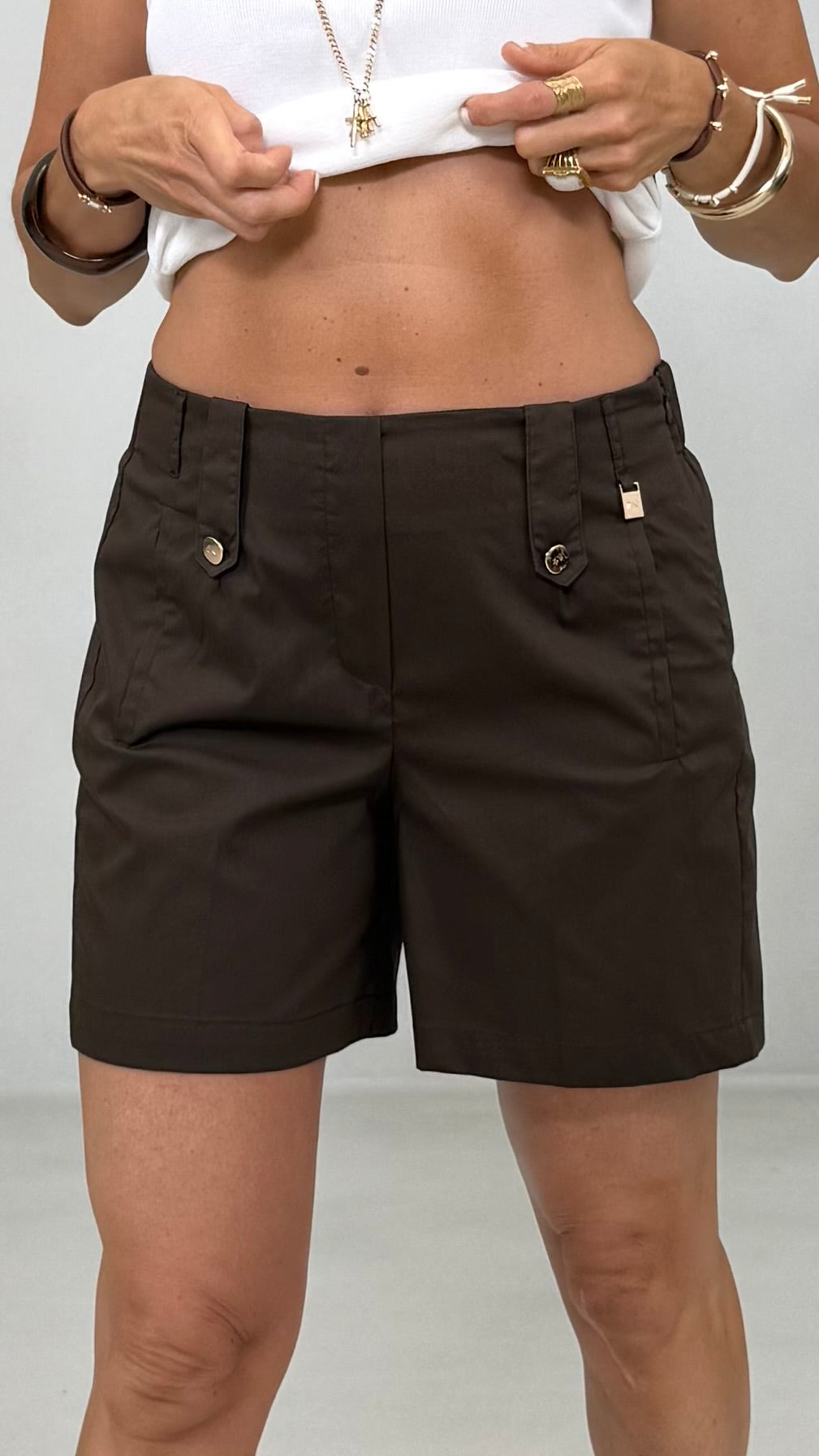 SHORTS IN PELLE D'UOVO