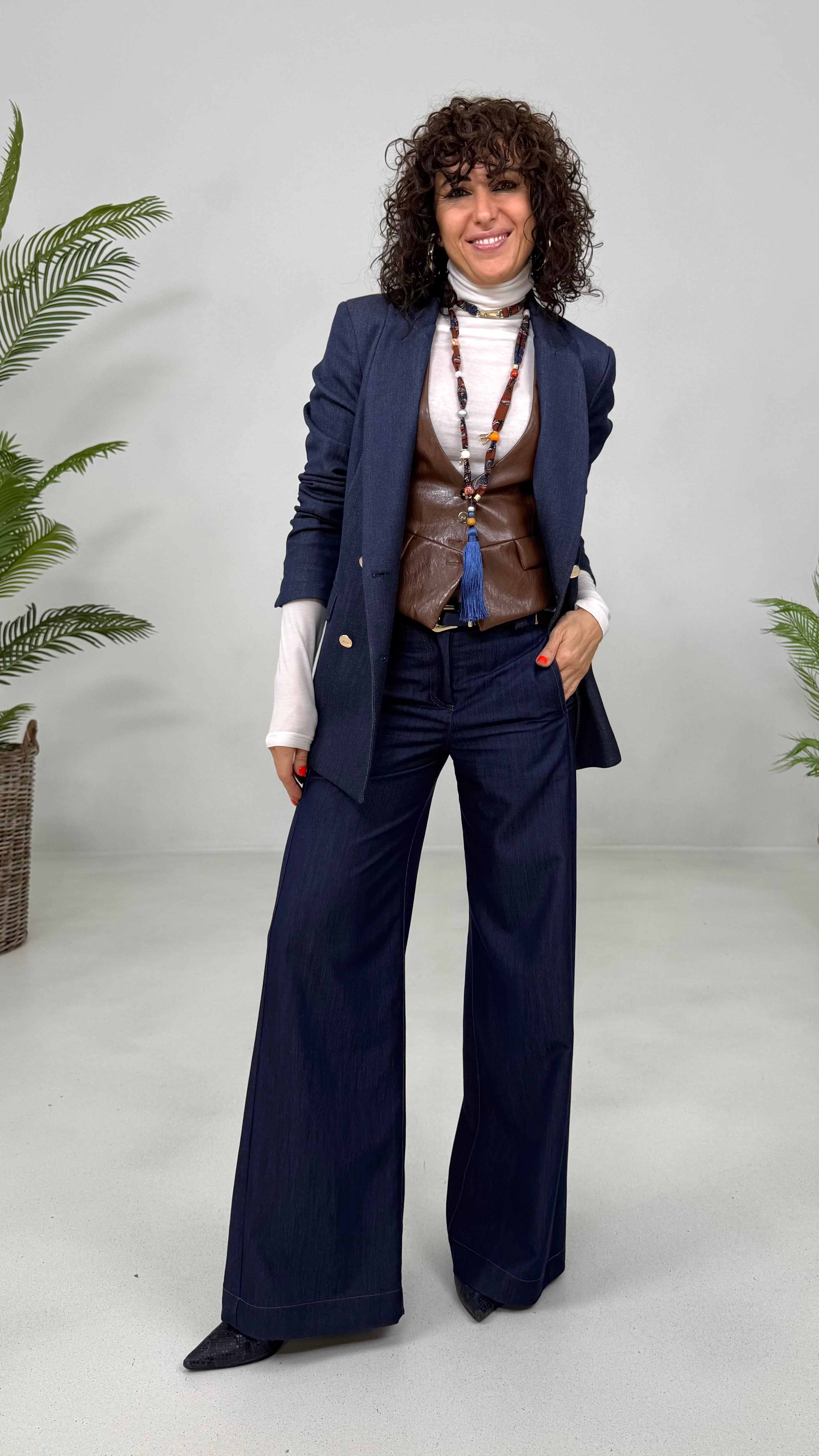 COLLANA IN VISCOSA FANTASIA PERLINE E NAPPA