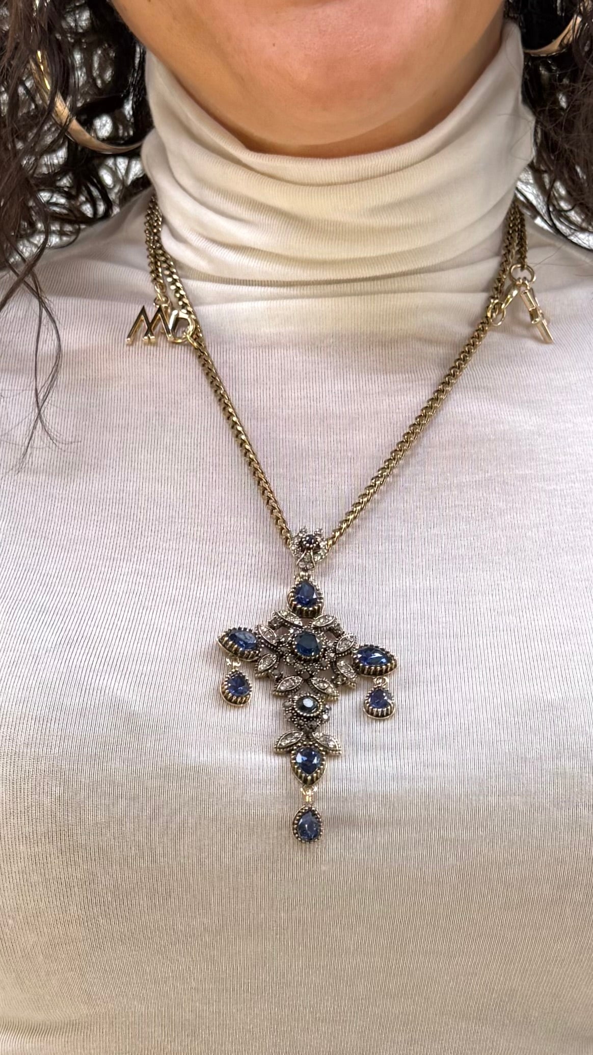 COLLANA PENDENTE CROCE 8,5 CM CON CRISTALLI SLEGATI