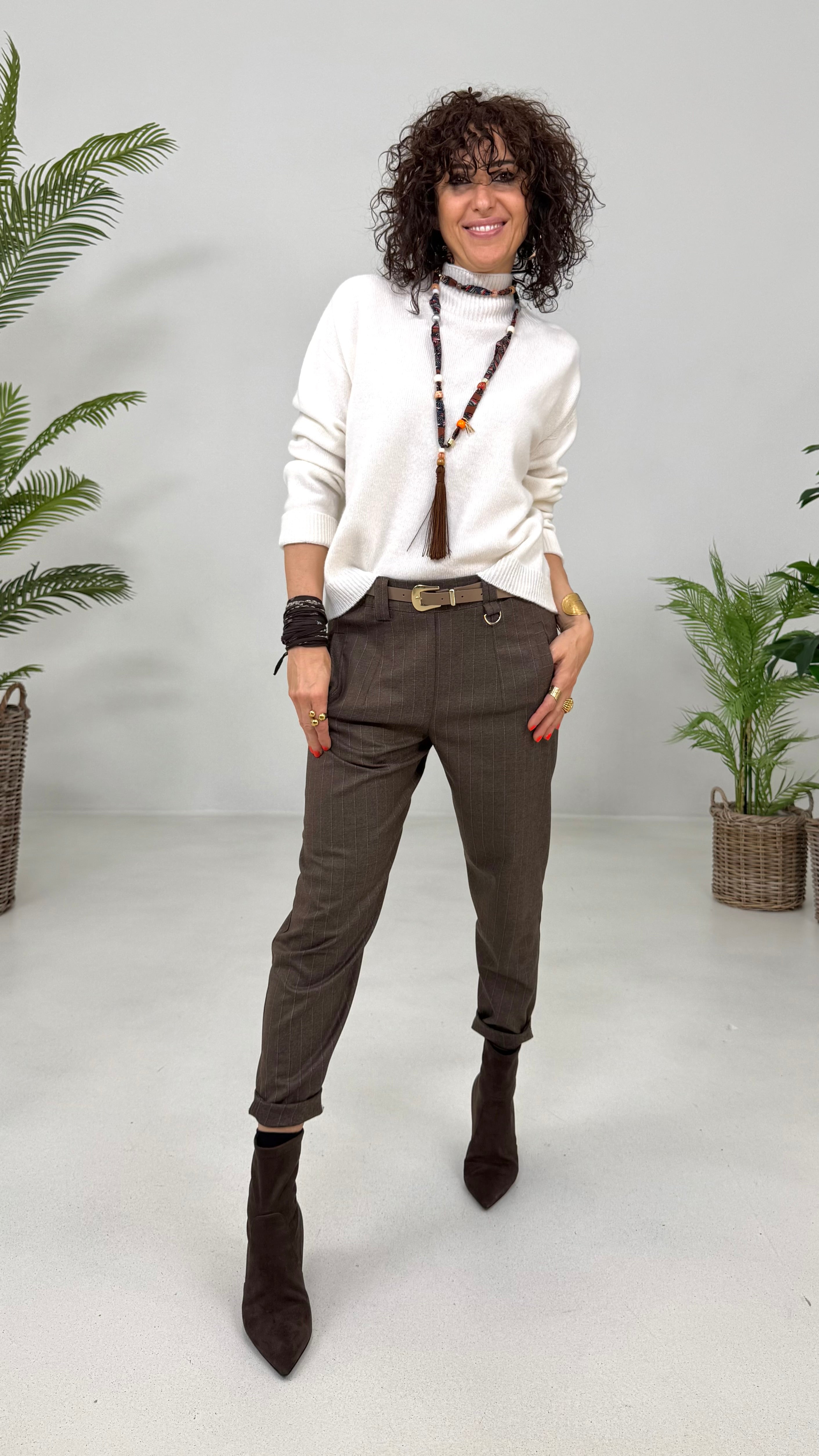 COLLANA IN VISCOSA FANTASIA PERLINE E NAPPA