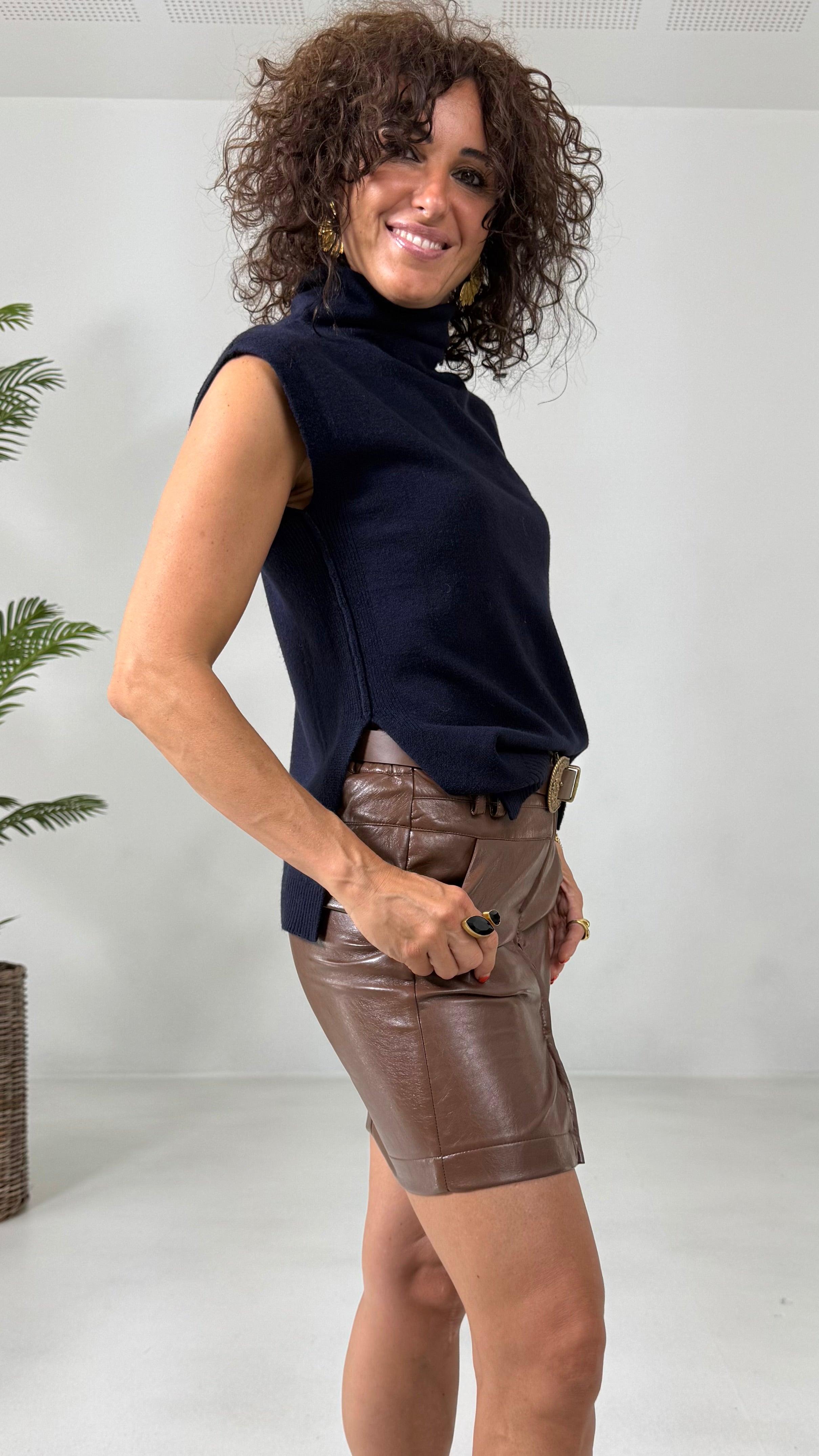 GILET COLLO ALTO IN CALDA VISCOSA