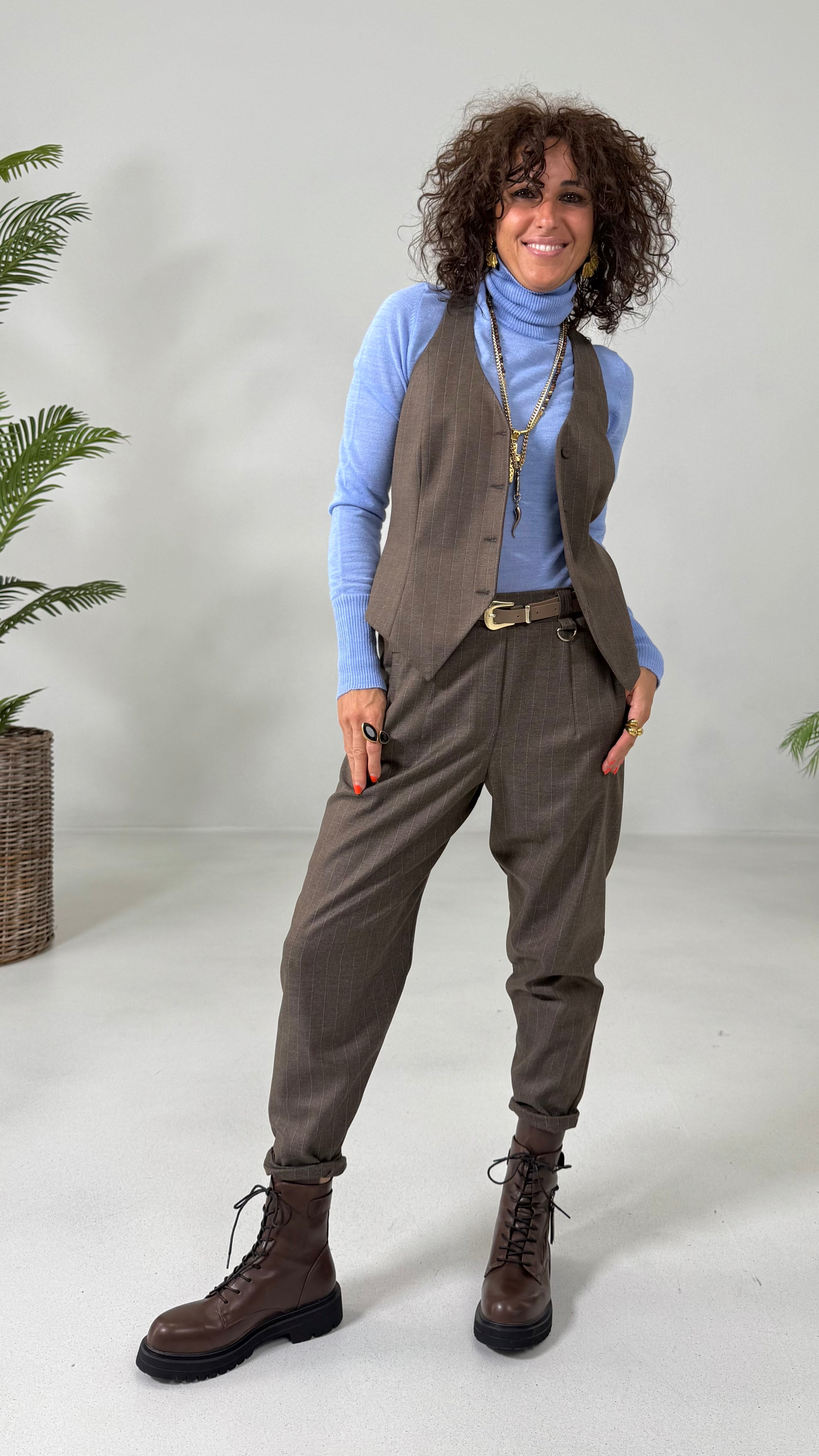 GILET IN FLANELLA GESSATA CON CINTURINO