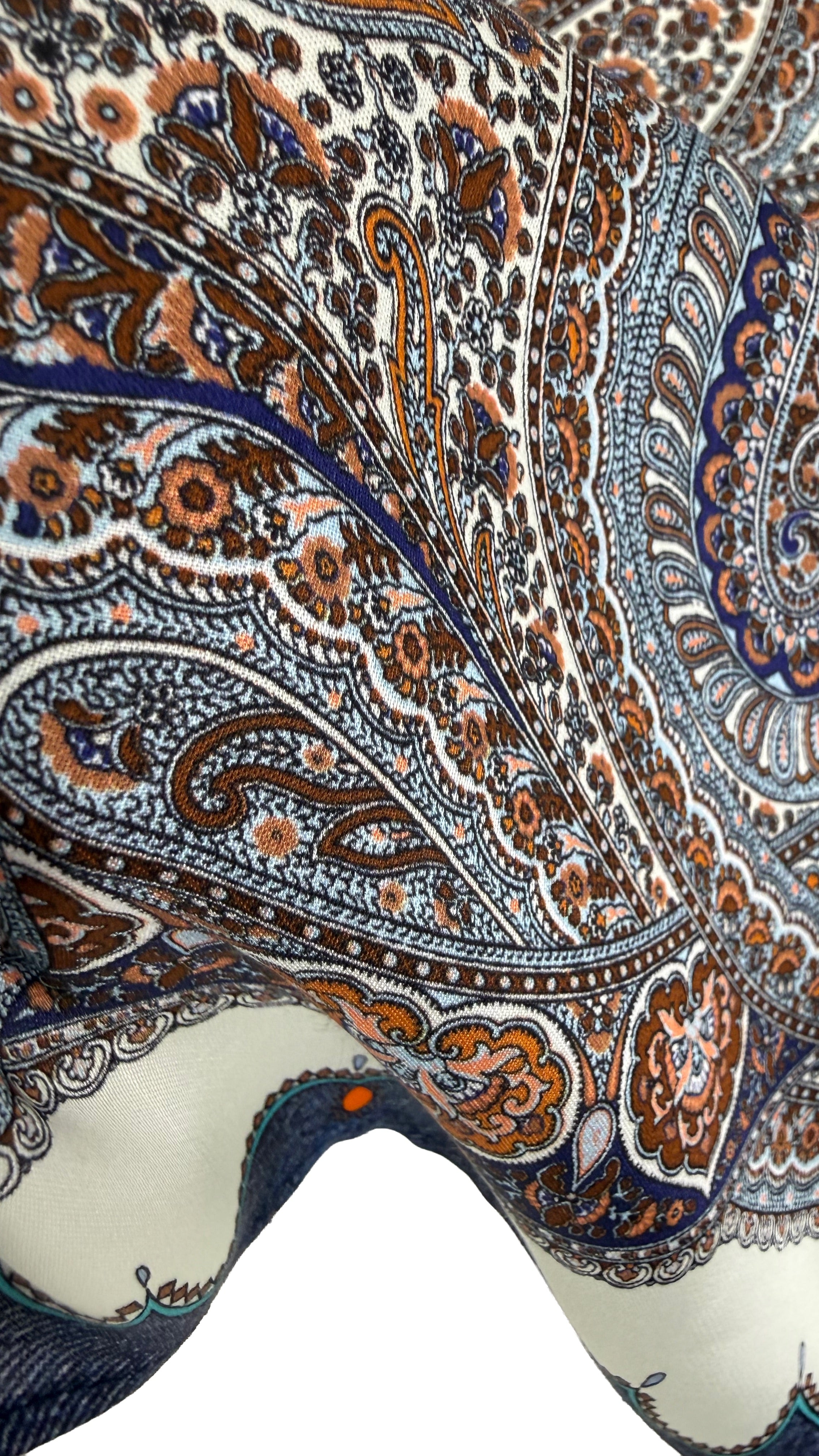 FOULARD IN VISCOSA IN FANTASIA